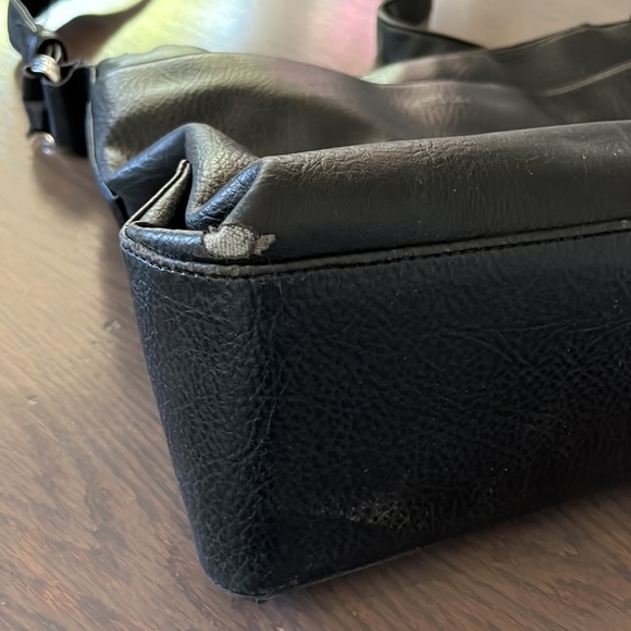 Matt & Nat bag - Picture 3 of 4